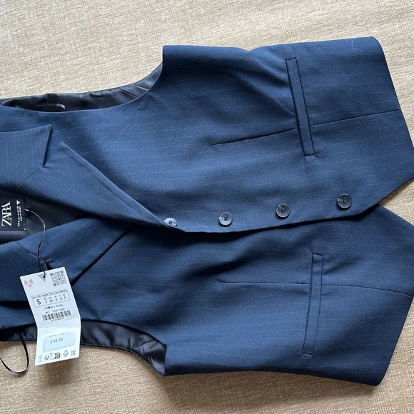 Zara Navy Pinstripe Vest Top NWT - Picture 3 of 3